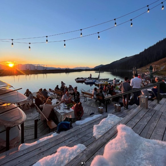 letzte Sonnenstrahlen am Fichtensee